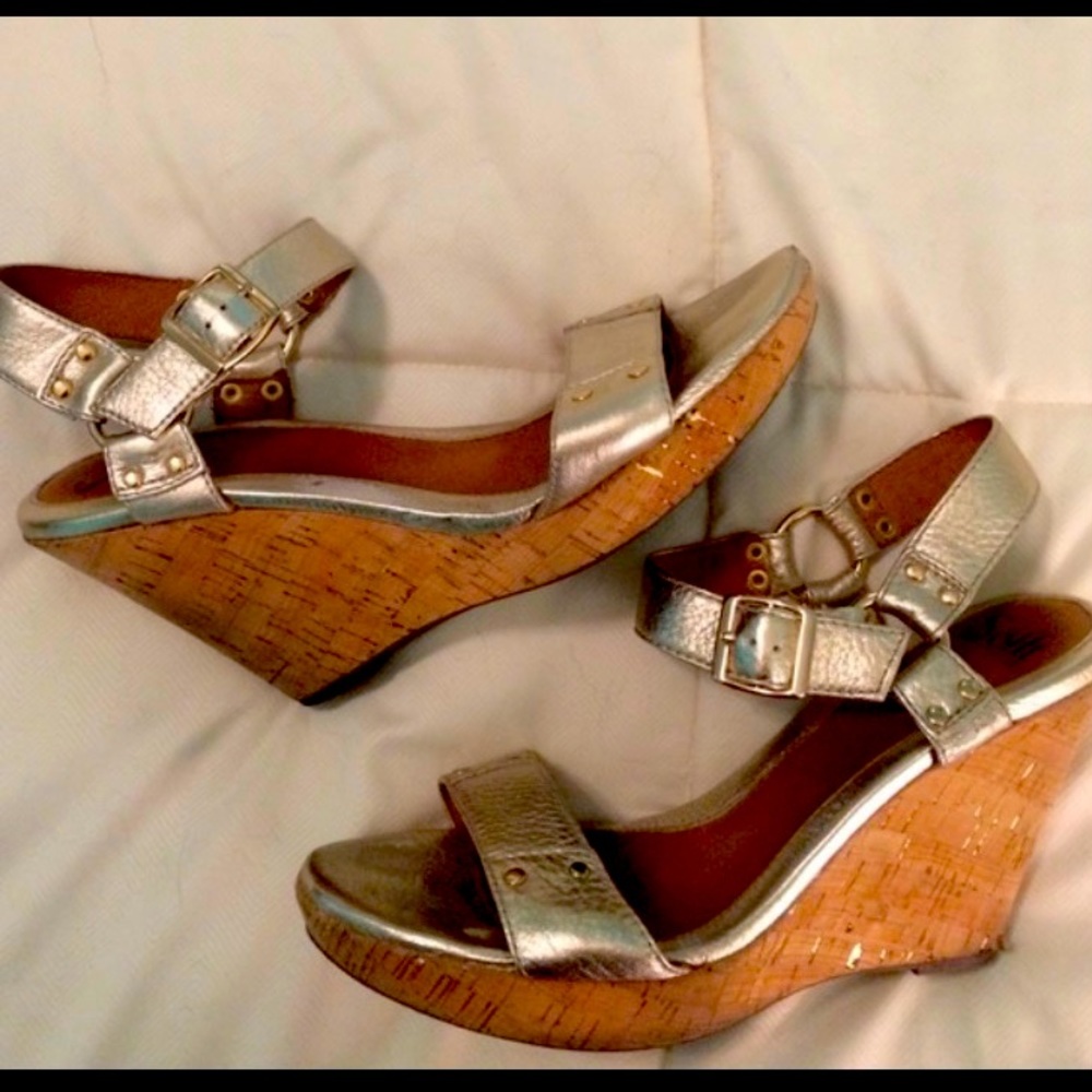Wedge sandals